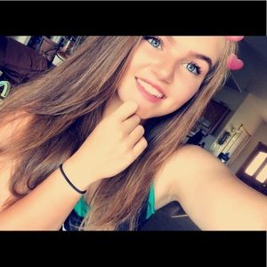 Meet your Posher, Laney